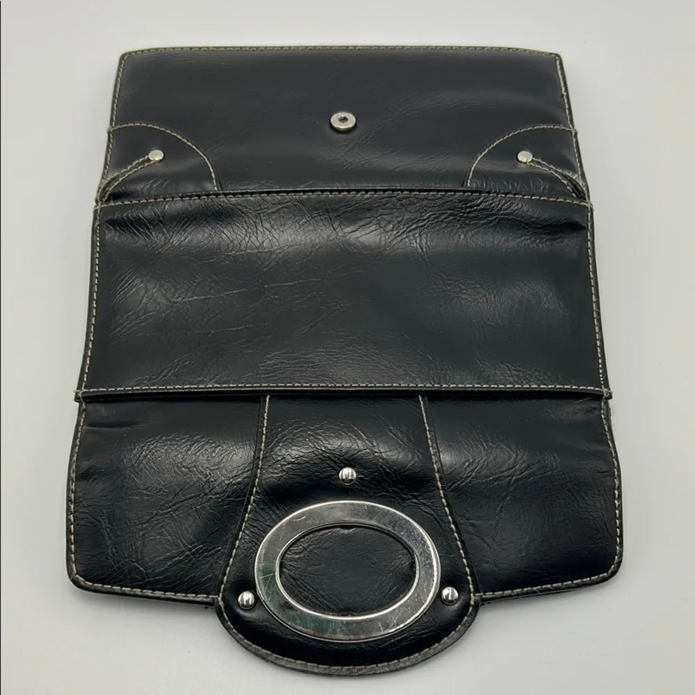 Women's Trifold Wallet Clutch Black with Silver & Stitch‎ Details Casual